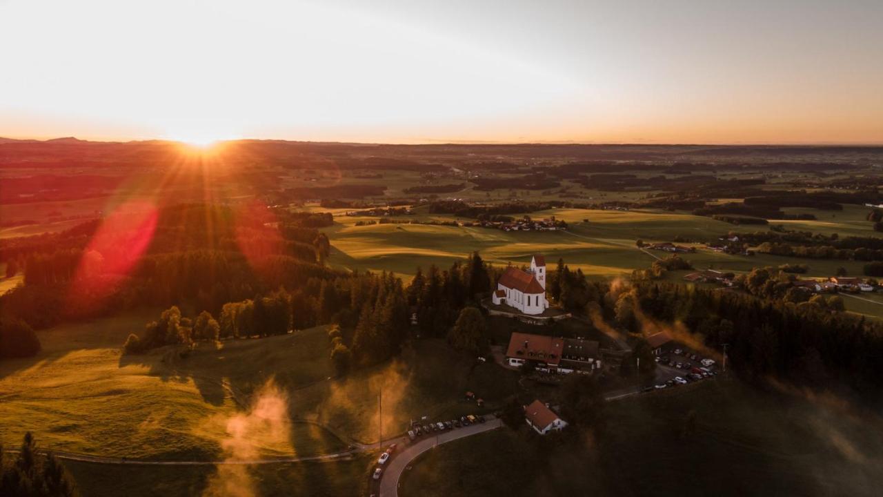 Panoramagasthof Auf Dem Auerberg Bernbeuren Dış mekan fotoğraf