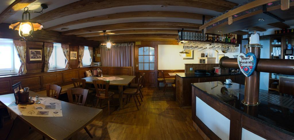 Panoramagasthof Auf Dem Auerberg Bernbeuren Dış mekan fotoğraf